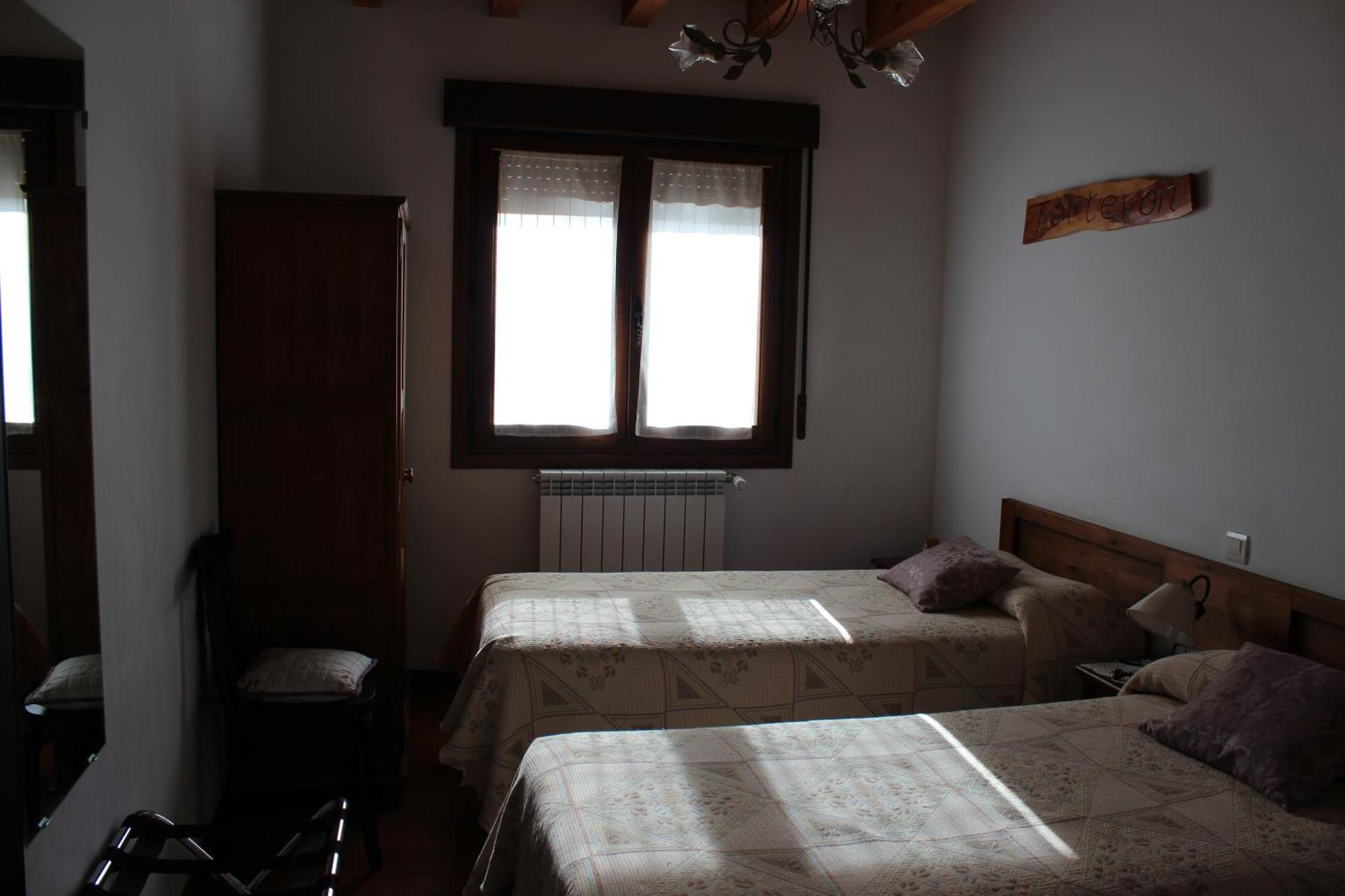 La Chimenea De Soria I Y I I Guest House Espeja de San Marcelino Ngoại thất bức ảnh