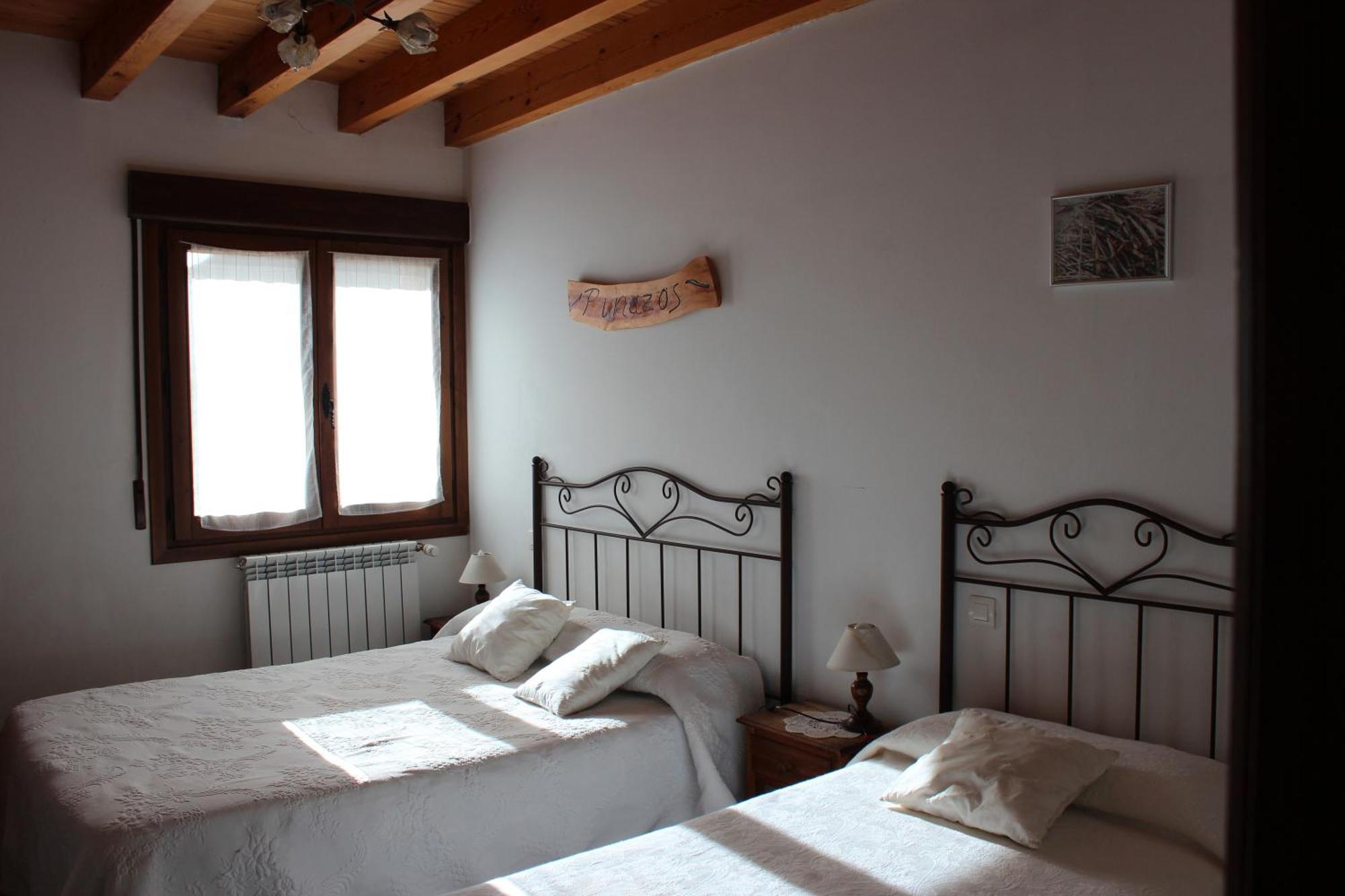 La Chimenea De Soria I Y I I Guest House Espeja de San Marcelino Ngoại thất bức ảnh